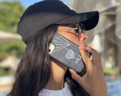 Dafoni Hologram iPhone 15 Pro Kişiye Özel isimli Diamond Kılıf - 2
