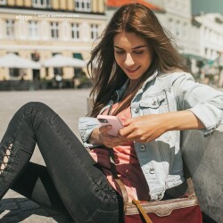 Eiroo Lansman iPhone 12 / iPhone 12 Pro 6.1 inç Gri Silikon Kılıf - 3